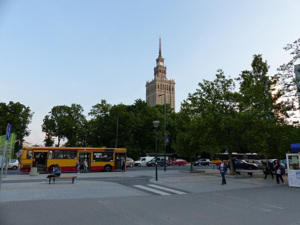 Hosapartments Atelier Residence Варшава Екстериор снимка