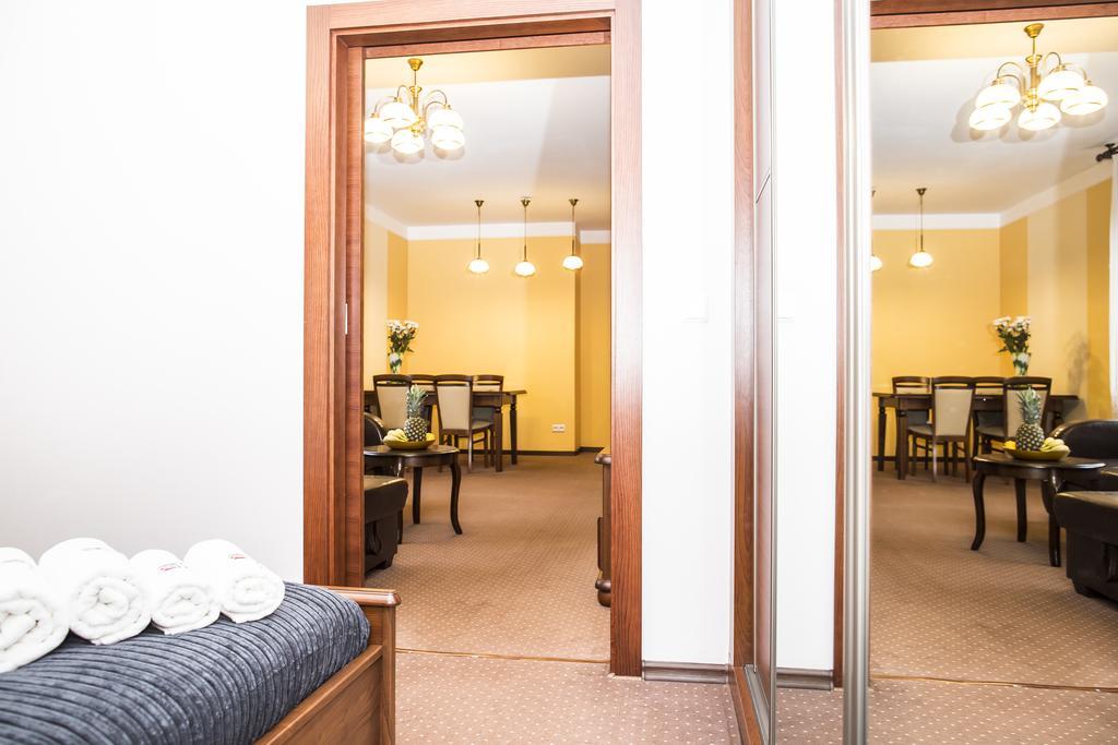 Hosapartments Atelier Residence Варшава Екстериор снимка