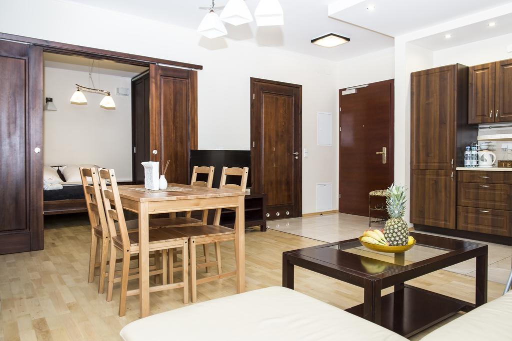 Hosapartments Atelier Residence Варшава Екстериор снимка