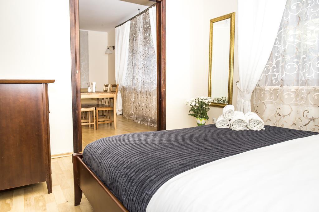 Hosapartments Atelier Residence Варшава Екстериор снимка